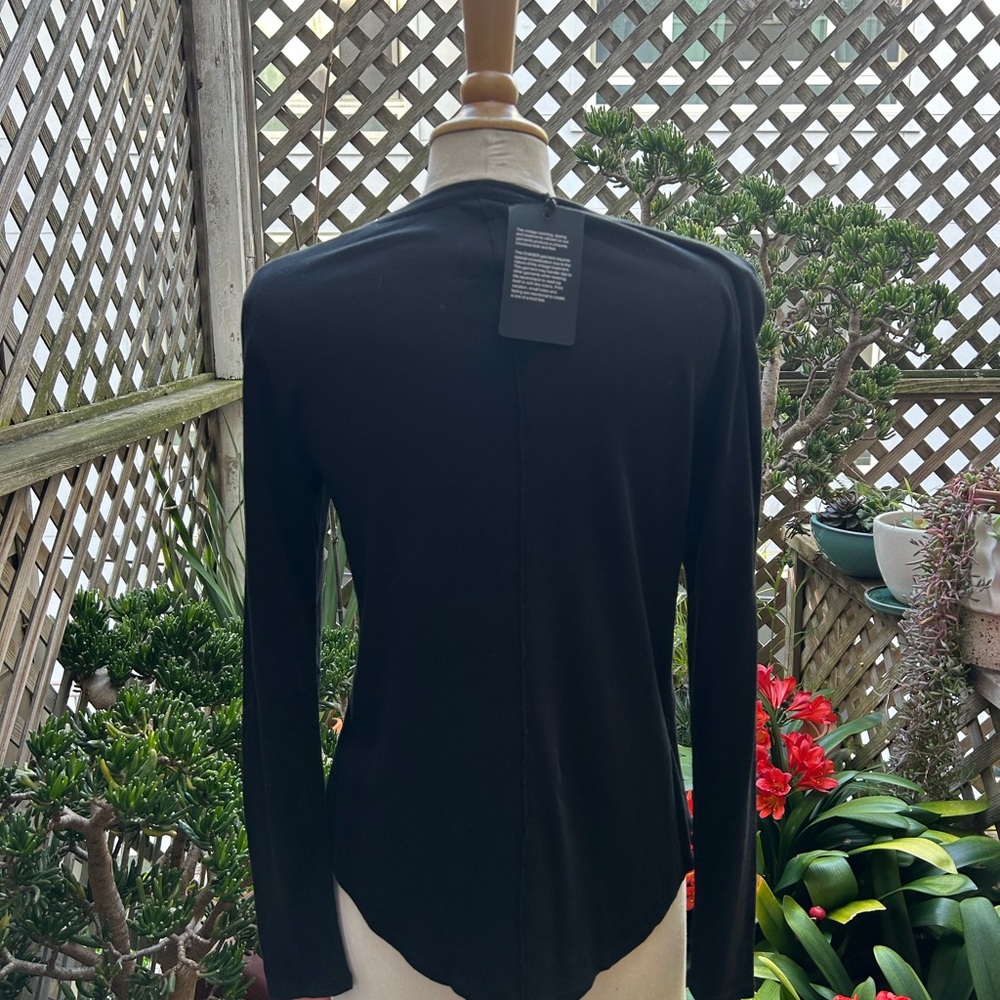 Chaser Black Long Sleeve Tee. Size Medium. NWT - Picture 2 of 12